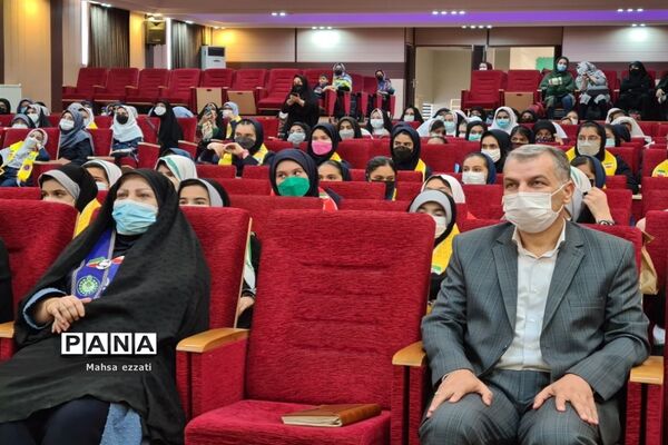 جشن سالروز تاسیس سازمان دانش‌آموزی در منطقه ۱۳ تهران