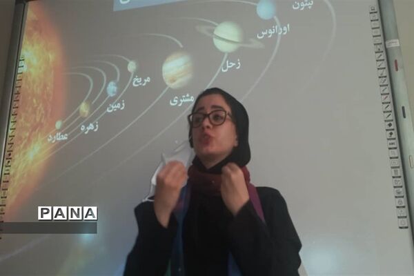 رصد دانش‌آموزان مدرسه استثنایی سروش از سیارات منظومه شمسی
