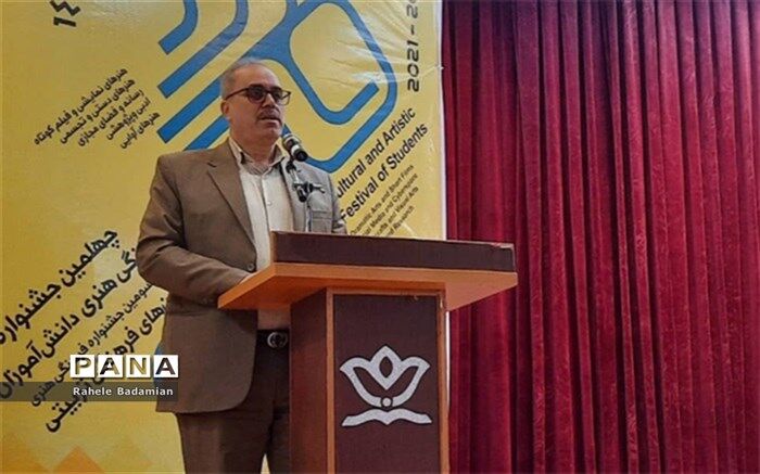 فضای مجازی فرصتی برای رشد جهشی دانش‌آموزان است