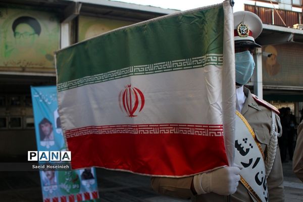 ادای احترام به مزار شهدای ارتش در قم