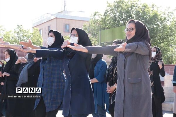 پیاده‌روی و صبحانه سالم در مدارس آباده