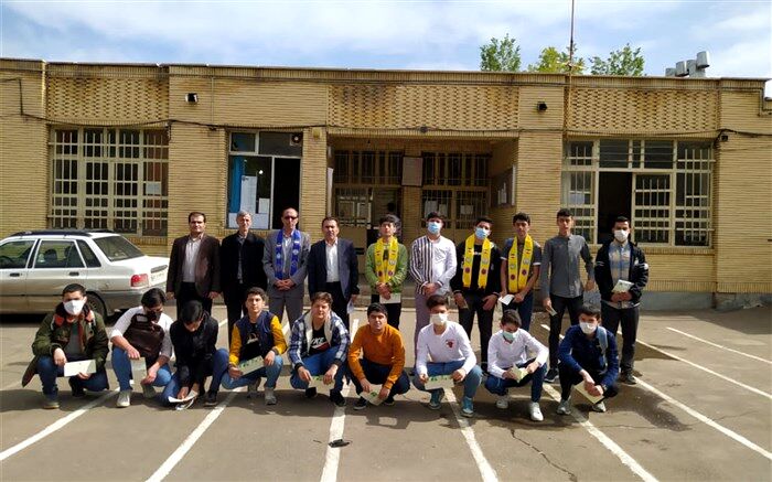 تجلیل از گروه سرود پیشتاز ناحیه  ۲ اردبیل