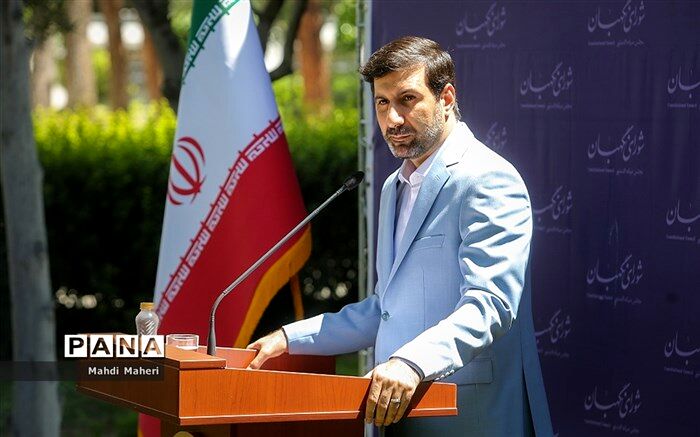 پاسداری از زبان فارسی وظیفه همه ایرانیان است