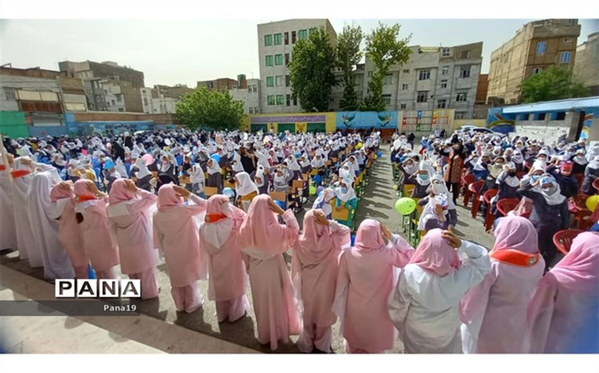 نواختن زنگ هفته سلامت با شعار «سلامتی ما، سیاره ما» در منطقه ۱۹