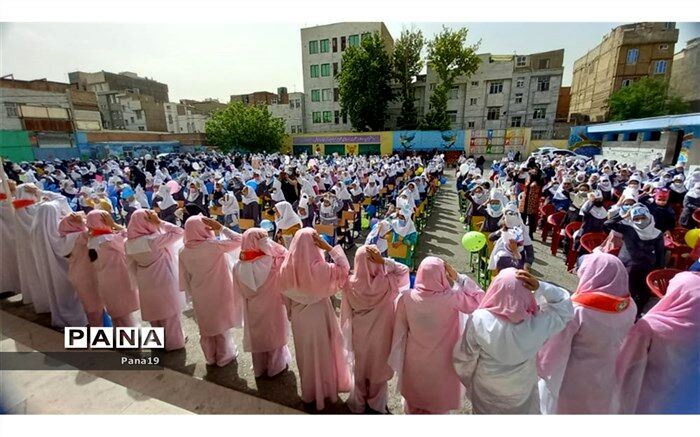 نواختن زنگ هفته سلامت با شعار «سلامتی ما، سیاره ما» در منطقه ۱۹
