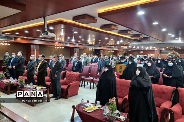 آیین تجلیل از معلمان نمونه استانی و منطقه‌ای در منطقه ۱۳ شهر تهران