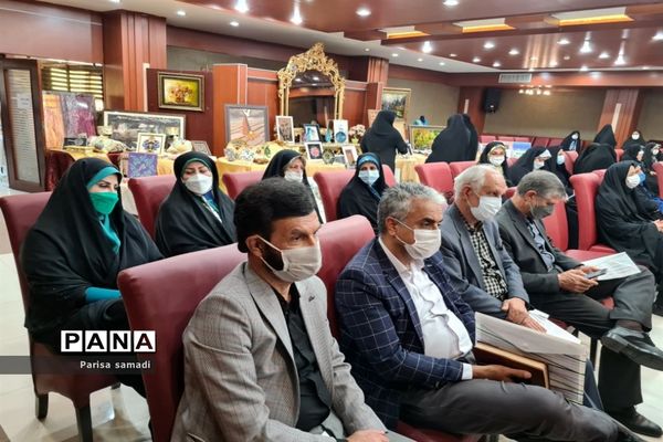 آیین تجلیل از معلمان نمونه استانی و منطقه‌ای در منطقه ۱۳ شهر تهران