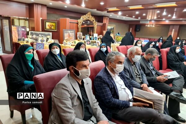 آیین تجلیل از معلمان نمونه استانی و منطقه‌ای در منطقه ۱۳ شهر تهران