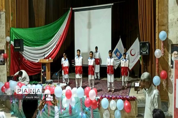 همایش تجلیل از داوطلبان جمعیت هلال احمر ایرانشهر