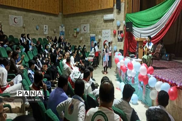 همایش تجلیل از داوطلبان جمعیت هلال احمر ایرانشهر
