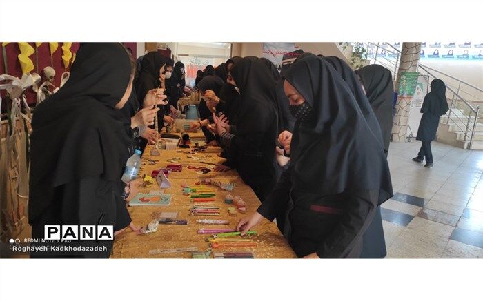 آشنایی دانش‌آموزان با مشاغل مختلف در دستور کار قرار گرفته است