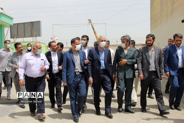 بازدید وزیر آموزش و پرورش از واحدهای آموزشی و پروژه‌های ورزشی اسلامشهر