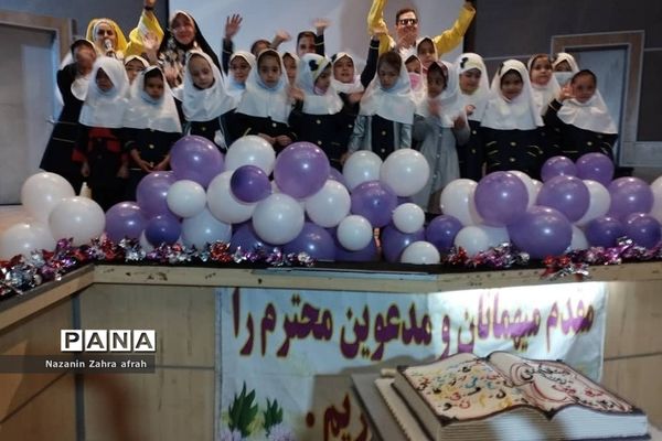 برگزاری‌جشن الفبا در بین دانش‌آموزان کلاس اولی رودهن