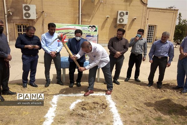 مراسم کلنگ‌زنی زمین ساحلی مجتمع ورزشی شهدای معلم اندیمشک