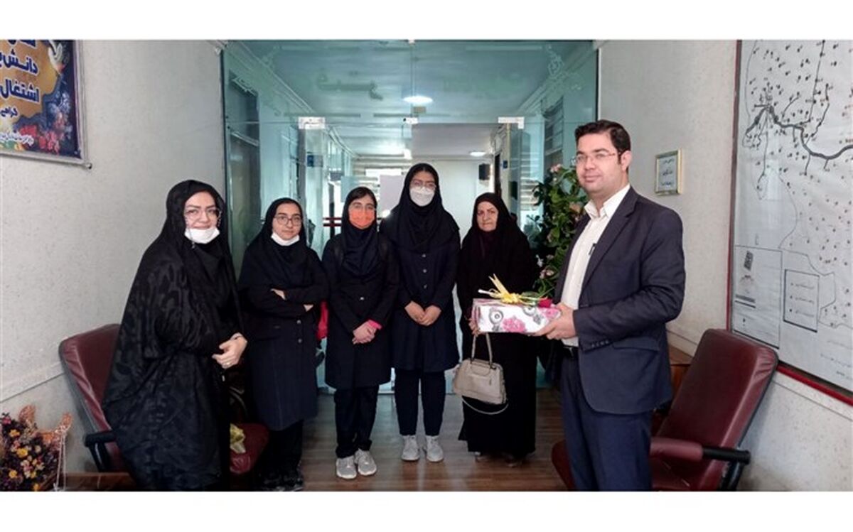 از مدیر روابط‌عمومی آموزش و پرورش مراغه تجلیل شد