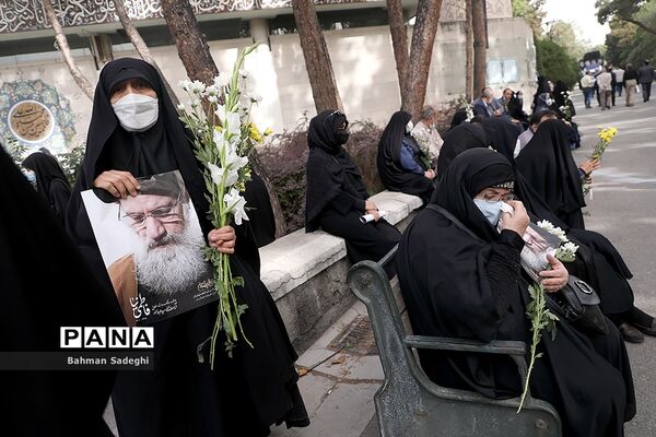 مراسم تشییع پیکر مرحوم  آیت الله فاطمی‌نیا در دانشگاه تهران