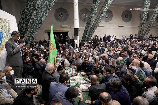 مراسم تشییع پیکر مرحوم  آیت الله فاطمی‌نیا در دانشگاه تهران