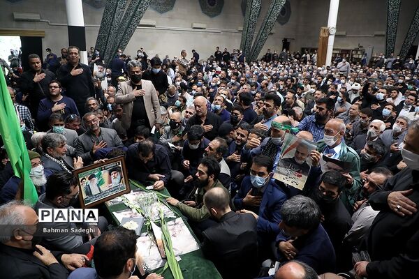 مراسم تشییع پیکر مرحوم  آیت الله فاطمی‌نیا در دانشگاه تهران