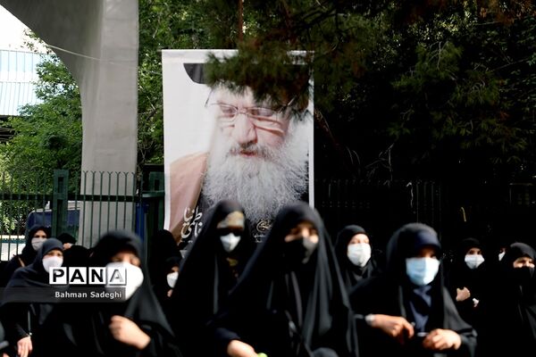 مراسم تشییع پیکر مرحوم  آیت الله فاطمی‌نیا در دانشگاه تهران