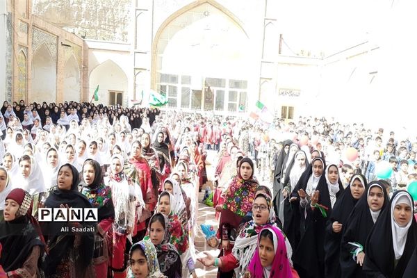 اجرای مراسم سرود سلام فرمانده در کلات