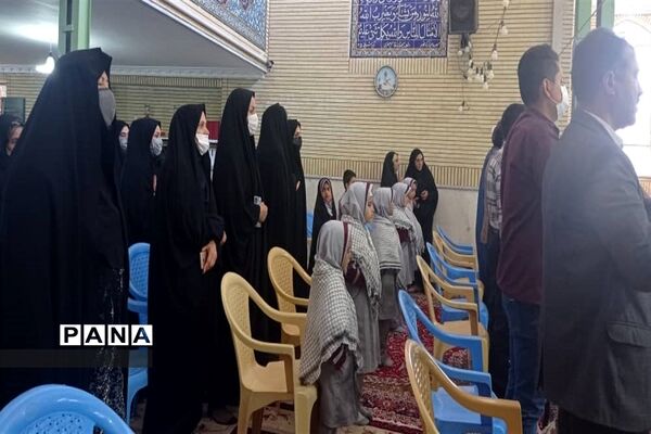 برگزاری محفل انس با قرآن کریم توسط دانش‌آموزان دختر مجتمع شهید صفری نیسیان اردستان