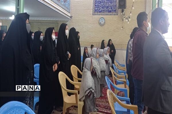 برگزاری محفل انس با قرآن کریم توسط دانش‌آموزان دختر مجتمع شهید صفری نیسیان اردستان