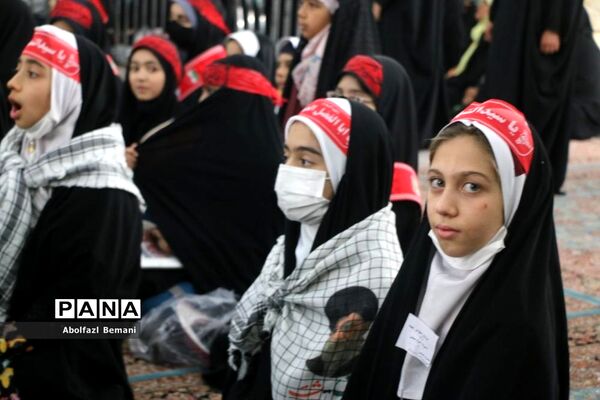 اجرای سرود سلام فرمانده در مسجد مقدس جمکران-1