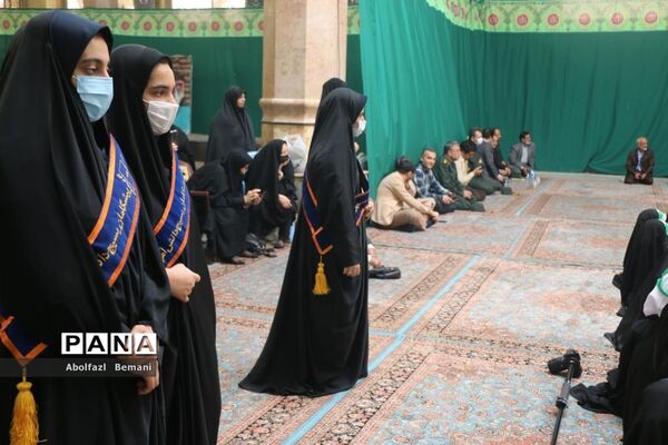 همخوانی سرود سلام فرمانده در مسجد مقدس جمکران-2