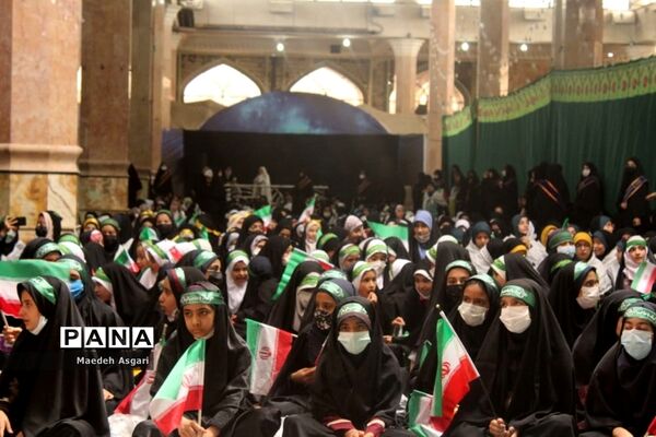 اجرای سرود 1400 نفری سلام فرمانده دانش آموزان در مسجد جمکران-4