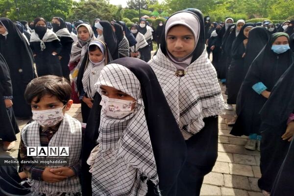 همنوایی سرود سلام فرمانده در تربت جام