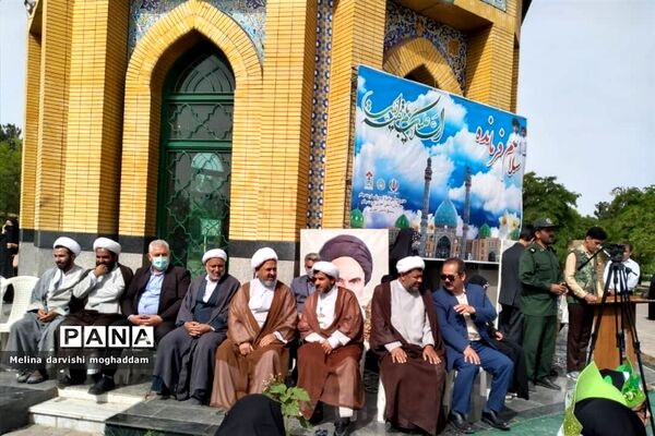 همنوایی سرود سلام فرمانده در تربت جام