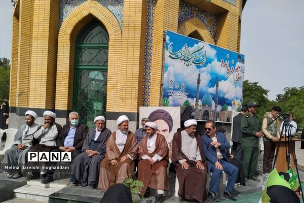 همنوایی سرود سلام فرمانده در تربت جام