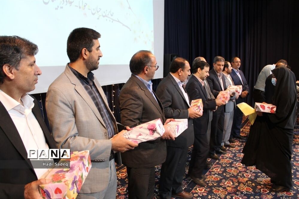 اختتامیه طرح‌ها و برنامه‌های حوزه معاونت آموزش ابتدایی آموزش و پرورش مراغه
