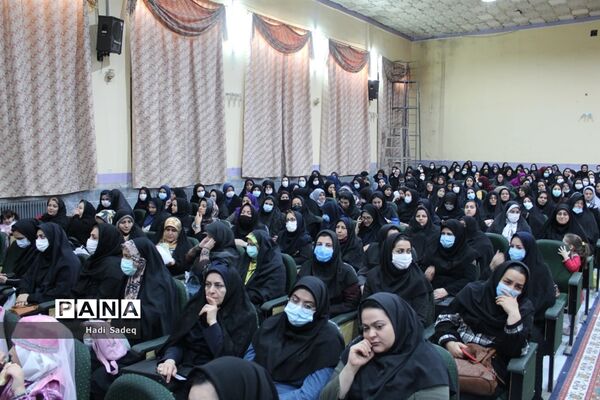 اختتامیه طرح‌ها و برنامه‌های حوزه معاونت آموزش ابتدایی آموزش و پرورش مراغه