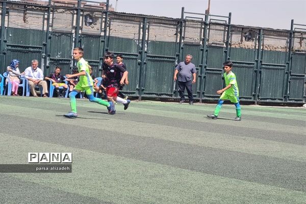 برگزاری مسابقات ۶ جانبه فوتبال به‌مناسبت آزادی خرمشهر در تهران
