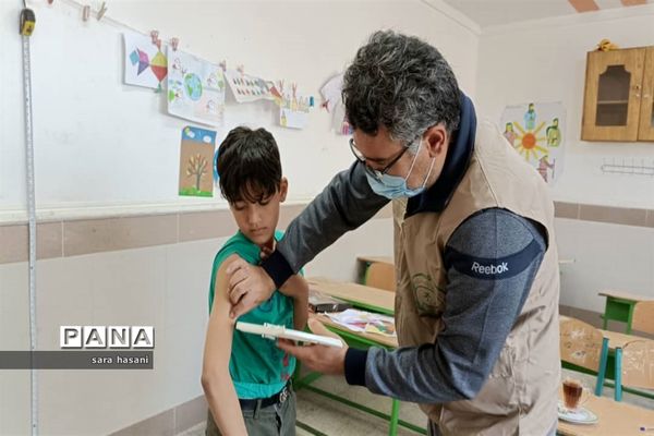 پایش ناهنجاری‌های قامتی در شهرستان گلوگاه