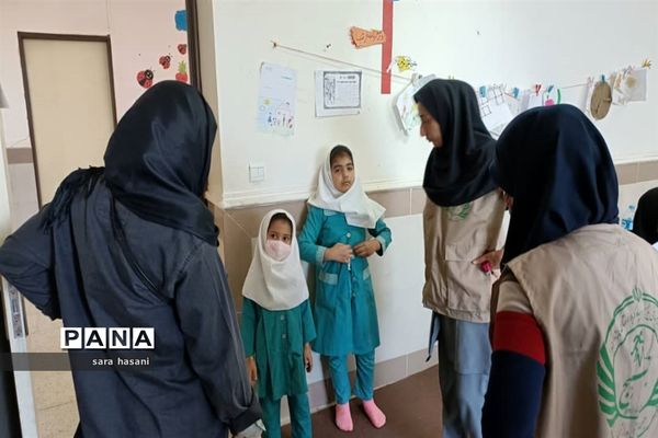 پایش ناهنجاری‌های قامتی در شهرستان گلوگاه