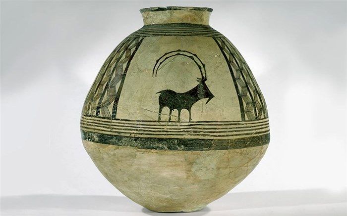 اثری زیبا با الهام از نقوش ظروف سفالین آثار باستانی ایرانی/فیلم