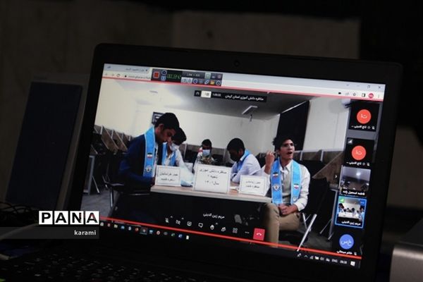 بازدید از روند اجرای مناظره ‌دانش‌آموزی