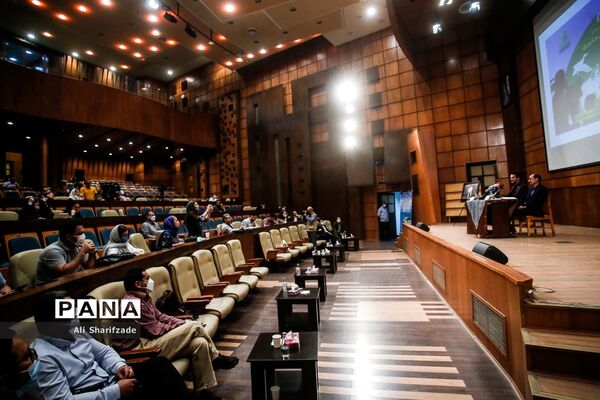 نشست خبری فرصت‌ها و چالش‌های تکثیر در اسارت گونه‌های جانوری در معرض انقراض