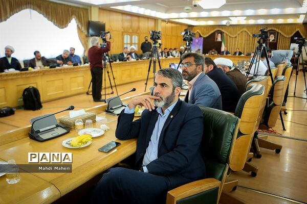 همایش «جریان حلقه‌های میانی؛ پیشران حکمرانی مردم»
