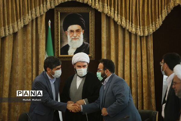 همایش «جریان حلقه‌های میانی؛ پیشران حکمرانی مردم»