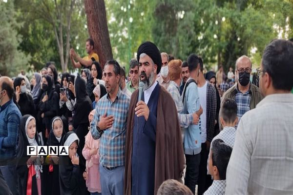 اجتماع ۶۰۰ نفری دهه نودی های شهرستان نظرآباد