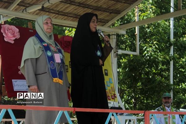 گرامیداشت سالروز تاسیس سازمان دانش‌آموزی و برگزاری مانور تشکیلاتی مربیان پیشتاز در گلستان