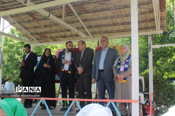 گرامیداشت سالروز تاسیس سازمان دانش‌آموزی و برگزاری  مانور تشکیلاتی مربیان پیشتاز در گلستان
