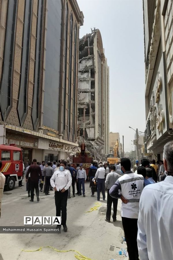 ریزش ساختمان متروپل در آبادان