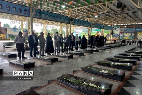 آیین میثاق کارکنان اداری آموزش و پرورش با شهدای ملارد