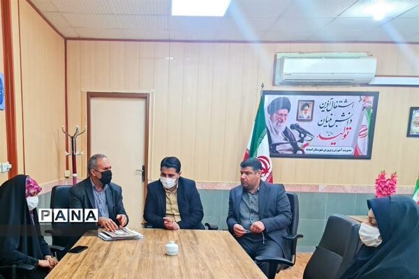 تقدیر از رابط خبرگزاری پانا و مدیر دارالقرآن امام علی (ع)
