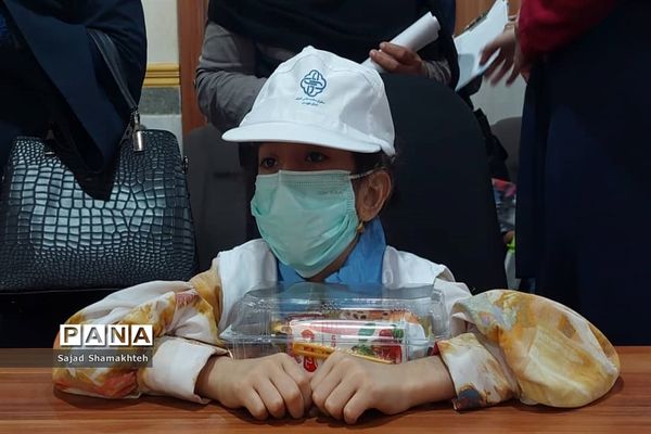 آیین تقدیر از خبرنگاران پانا و سفیران سلامت در ناحیه ۲ اهواز