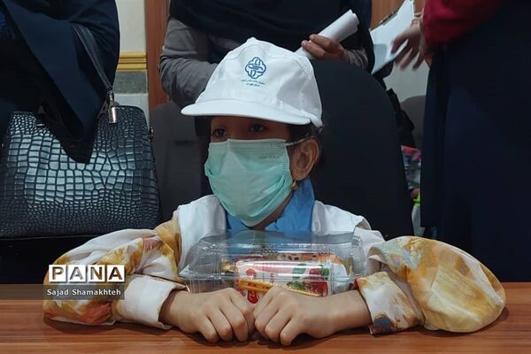 آیین تقدیر از خبرنگاران پانا و سفیران سلامت در ناحیه ۲ اهواز